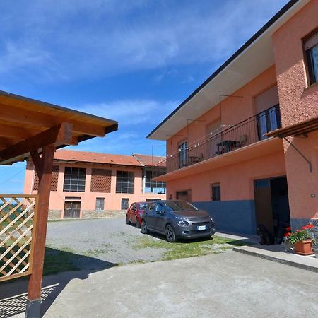 Case Franzero Hotel Levice Kültér fotó