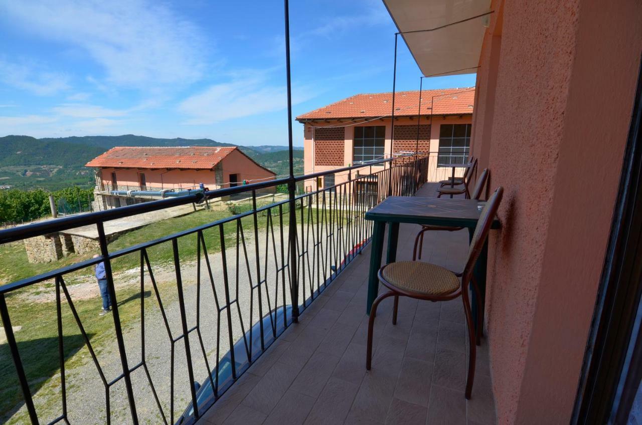 Case Franzero Hotel Levice Kültér fotó